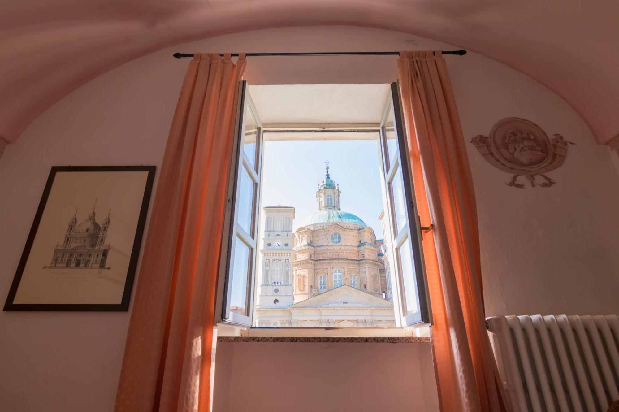 Hotel Portici Vicoforte Luaran gambar