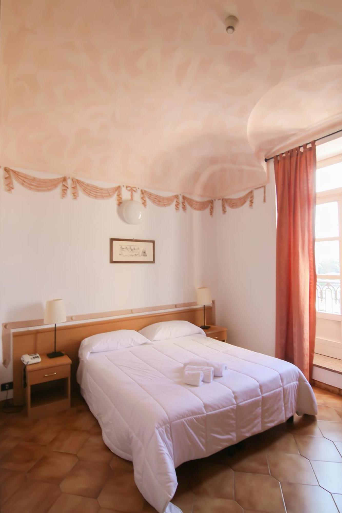 Hotel Portici Vicoforte Luaran gambar