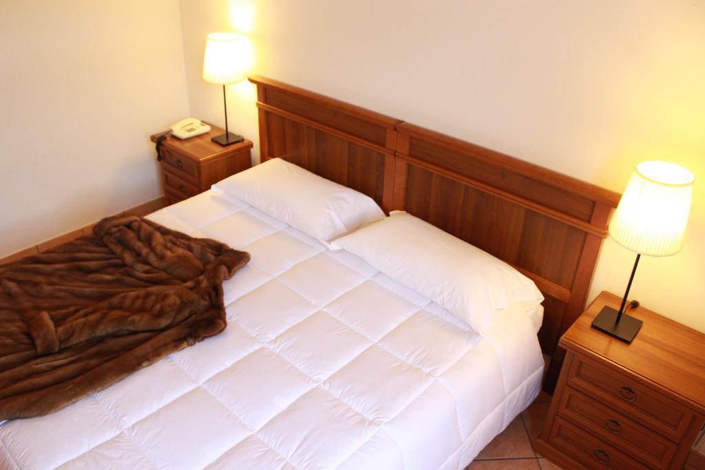 Hotel Portici Vicoforte Luaran gambar