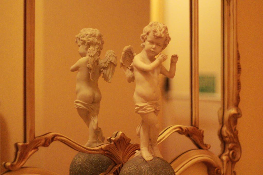 Hotel Portici Vicoforte Luaran gambar