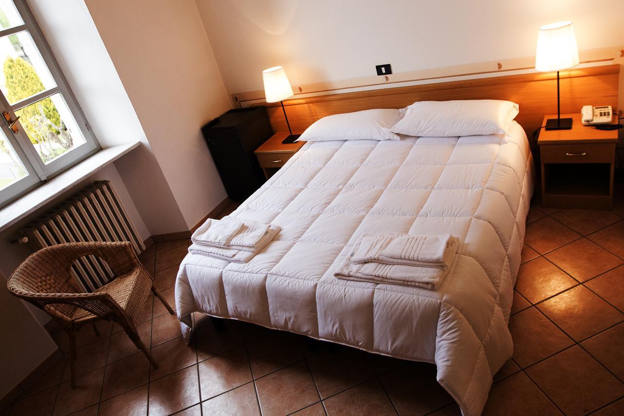 Hotel Portici Vicoforte Luaran gambar