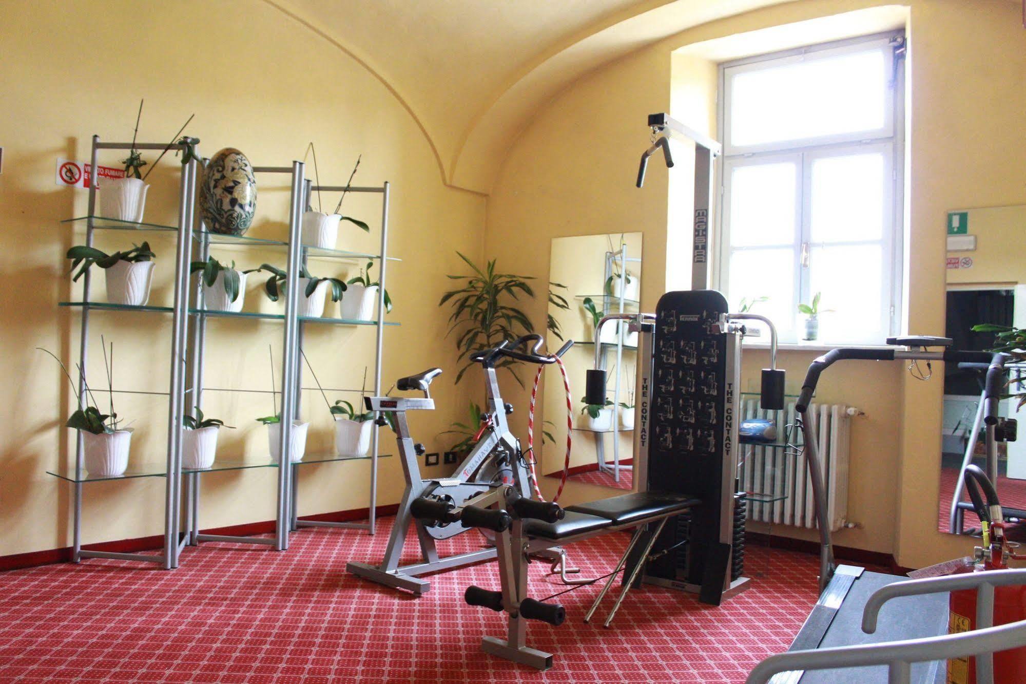 Hotel Portici Vicoforte Luaran gambar