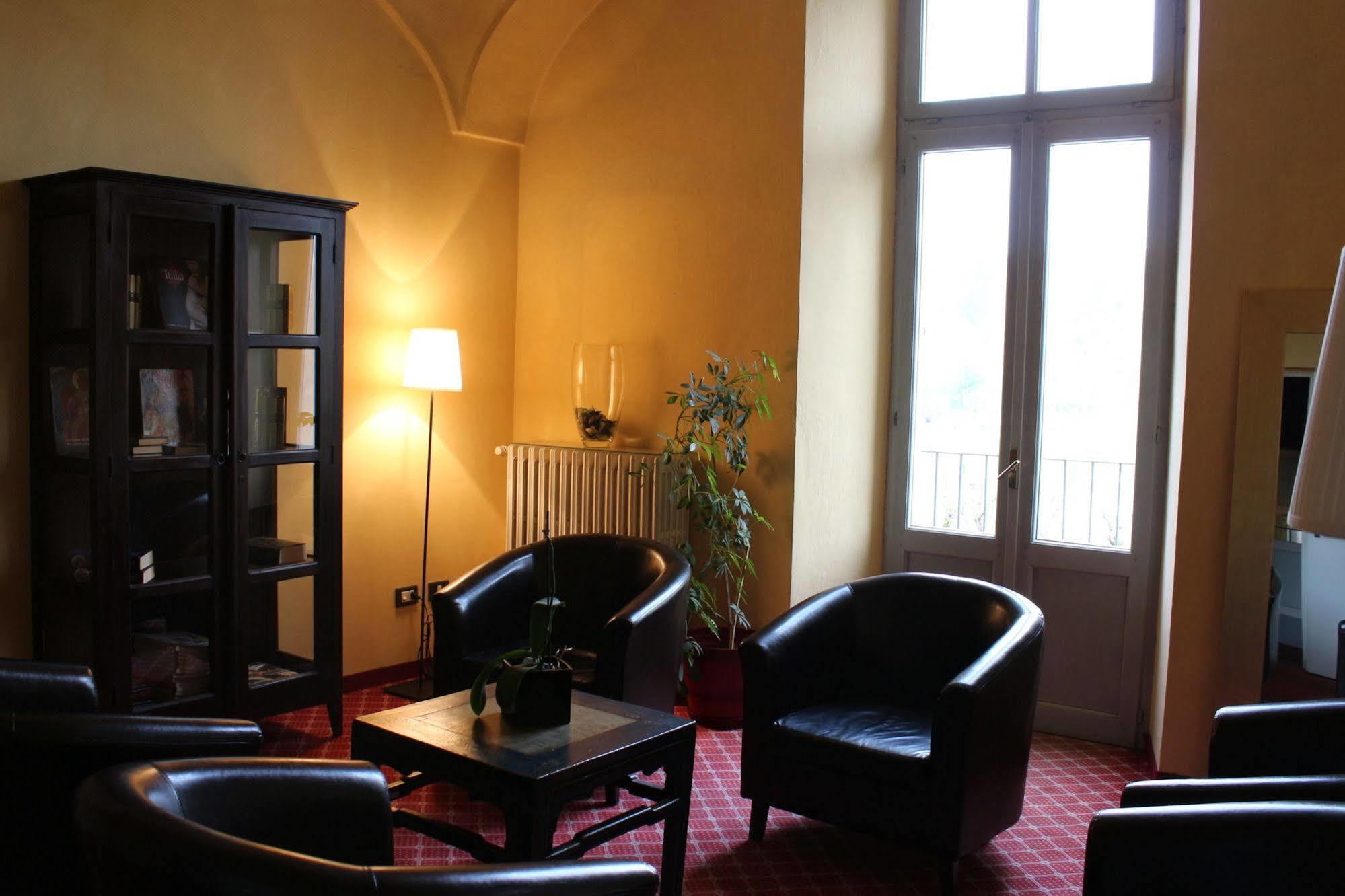 Hotel Portici Vicoforte Luaran gambar